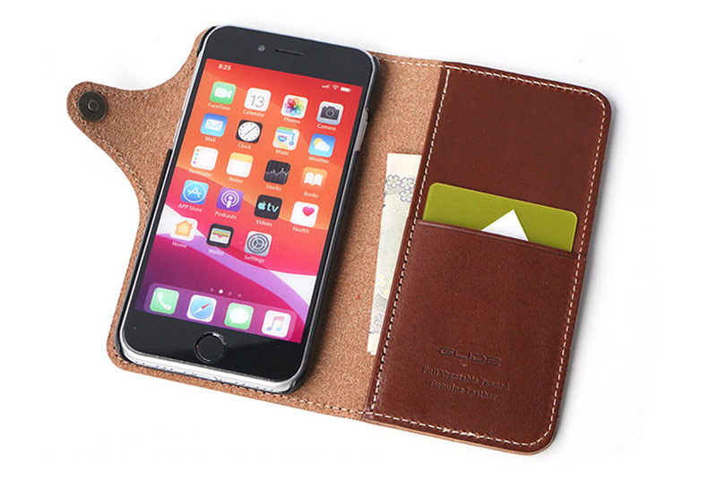 便利なカードポケット