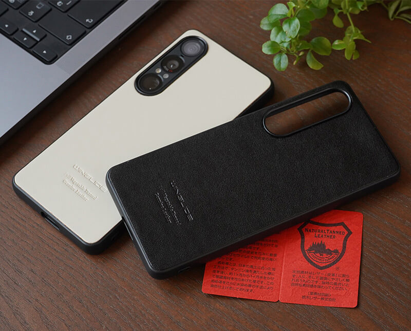 ビジネスシーンにも馴染む落ち着いた色合い