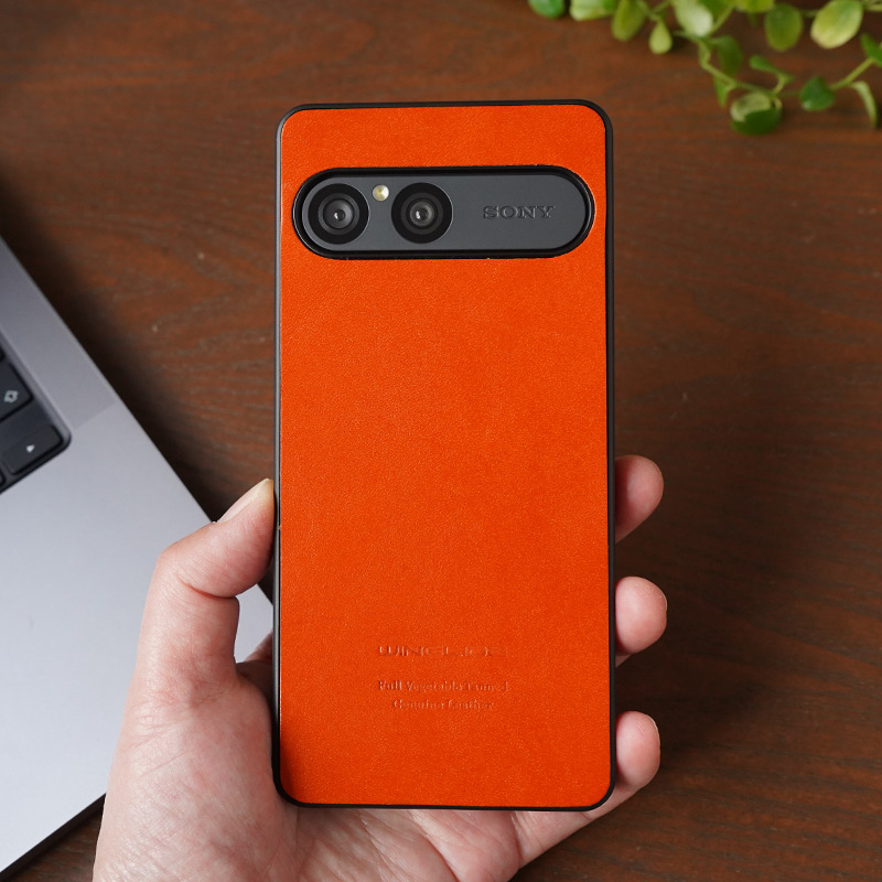 栃木レザーの”匠”が丹精込めて作る最高級の皮革