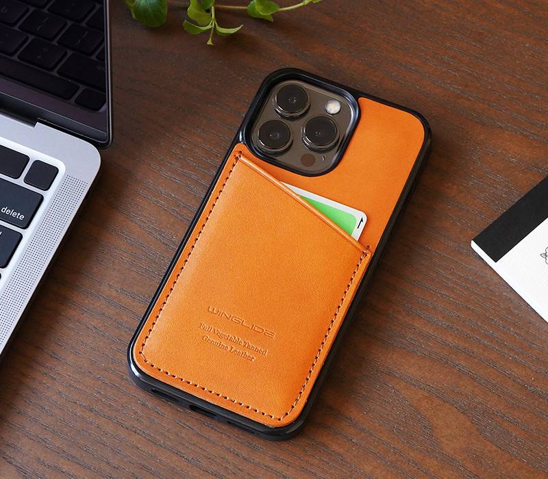 WINGLIDE_栃木レザー背面カバー_カードポケット付き_iPhone15iPhone15Pro