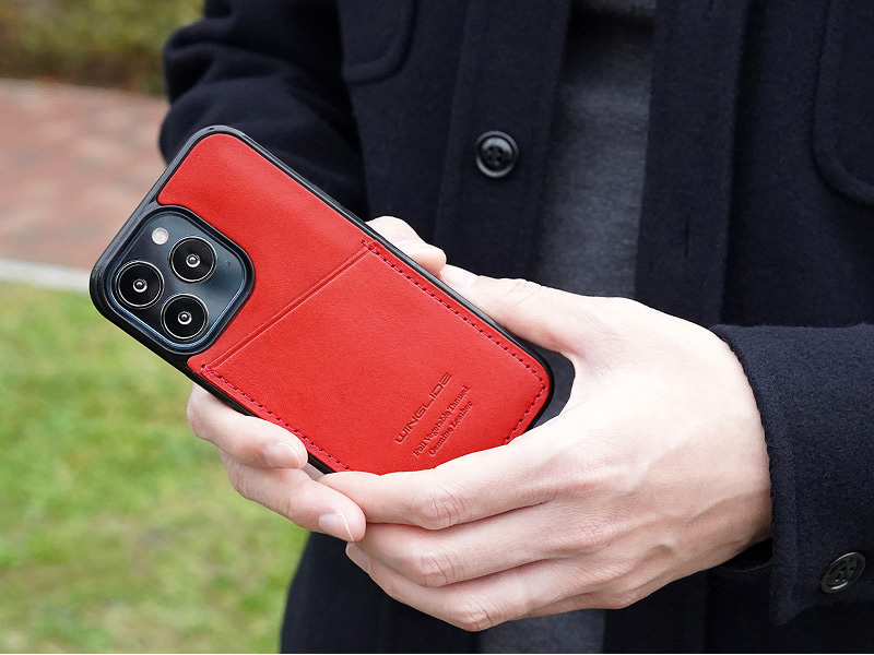 WINGLIDE_栃木レザー背面カバー_カードポケット付き_iPhone15iPhone15Pro