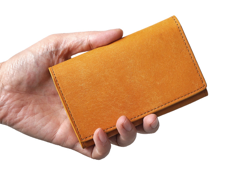 プエブロレザーのナポリ(黄色)がおしゃれなカードケース / 名刺入れ