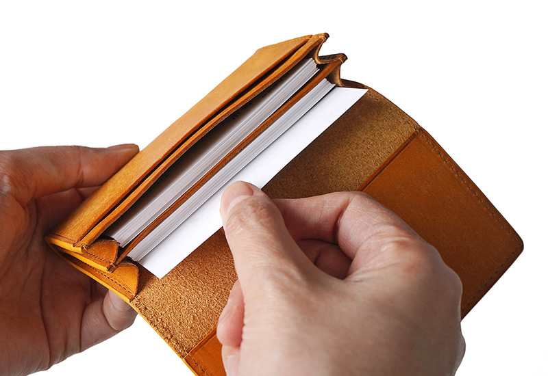 しなやかなレザー