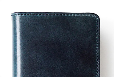 コードバンを贅沢に使用