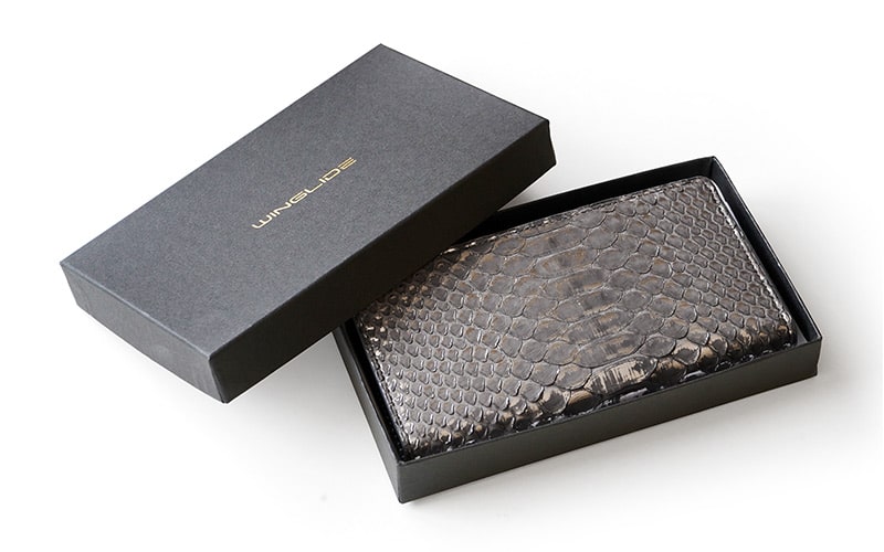 高級感のあるオリジナルのボックスに入れてお届け