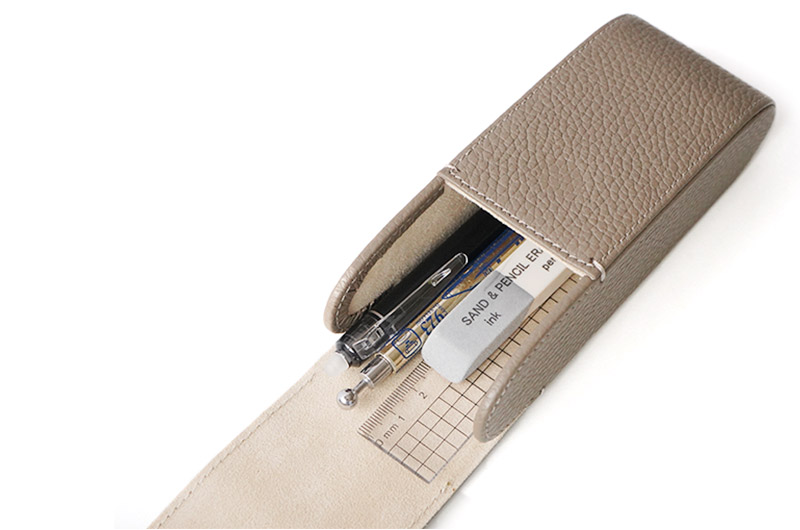 ペンケースとしても使える