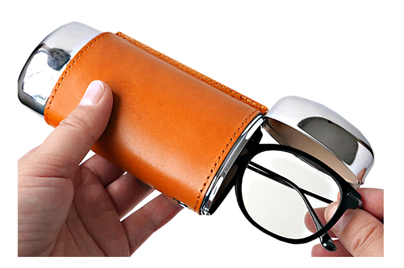 しっかりしたハードタイプケース