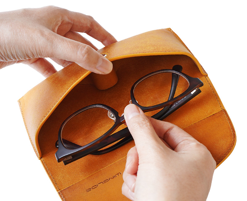 プエブロレザー ナポリがおしゃれなメガネケース