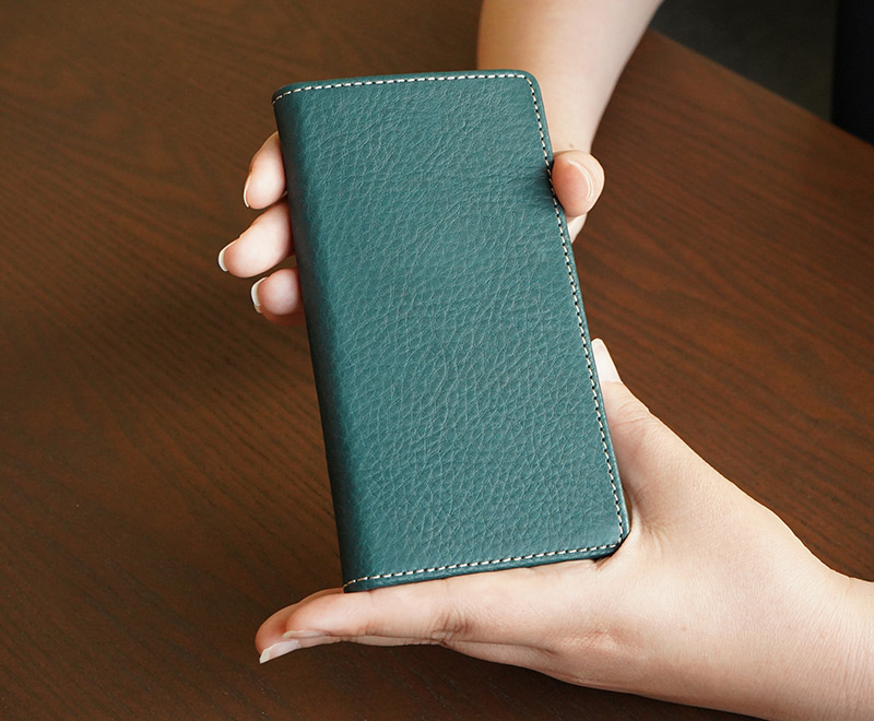 最高級イタリアンレザー『Toscana Volanato』を使用した手帳型iPhoneケース