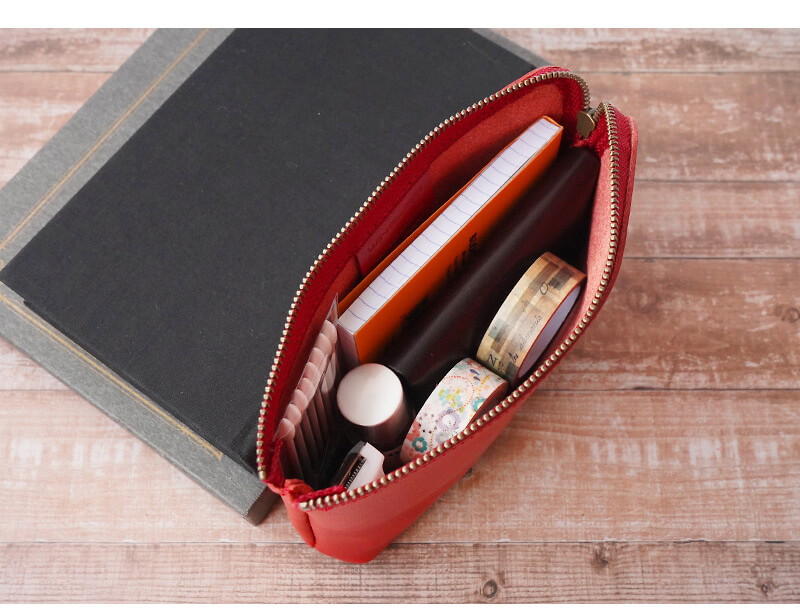 栃木レザー マルチポーチ