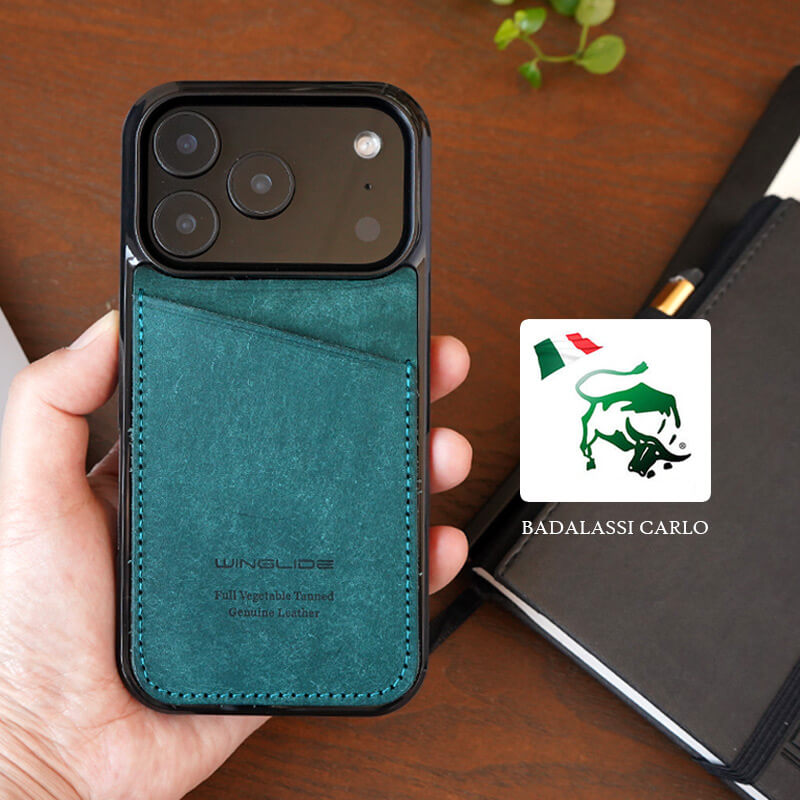 使えば使うほど艶が増し、エイジングが楽しめる革