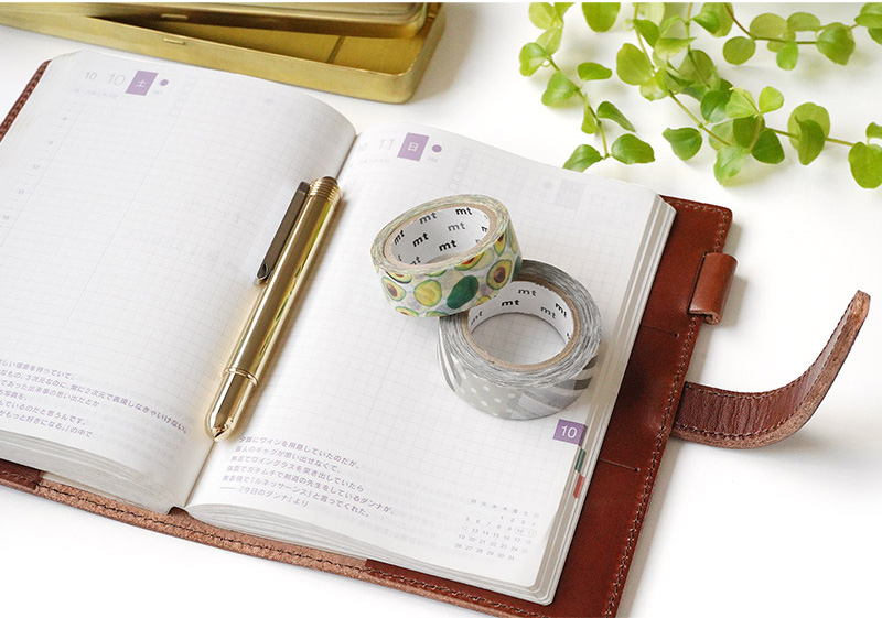 栃木レザー手帳カバー ダークブラウンチョコがおすすめ