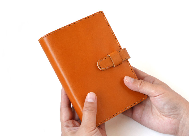 ブックカバーにもおすすめ