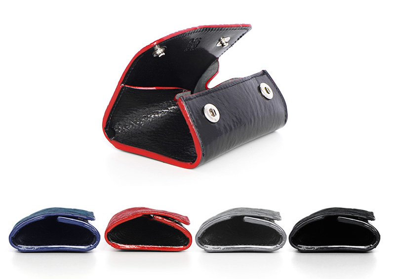 それぞれのカラーに合わせたコバの差し色が程よいアクセントとなり、様々なシーンに合わせてお使いいただけます。