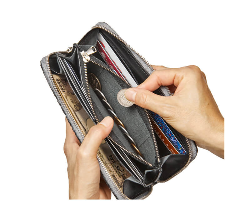 札入れ×3、カード収納×10、小銭入れ×1、フリーポケット×1。